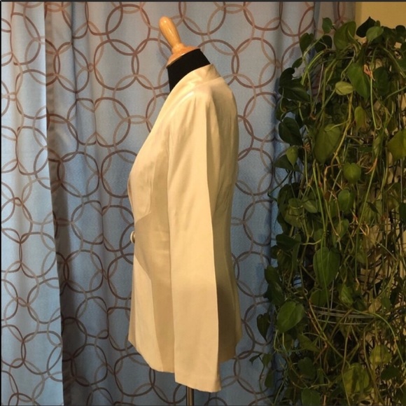 D. J. Summers Cream Colored Blazer EUC - Picture 2 of 7